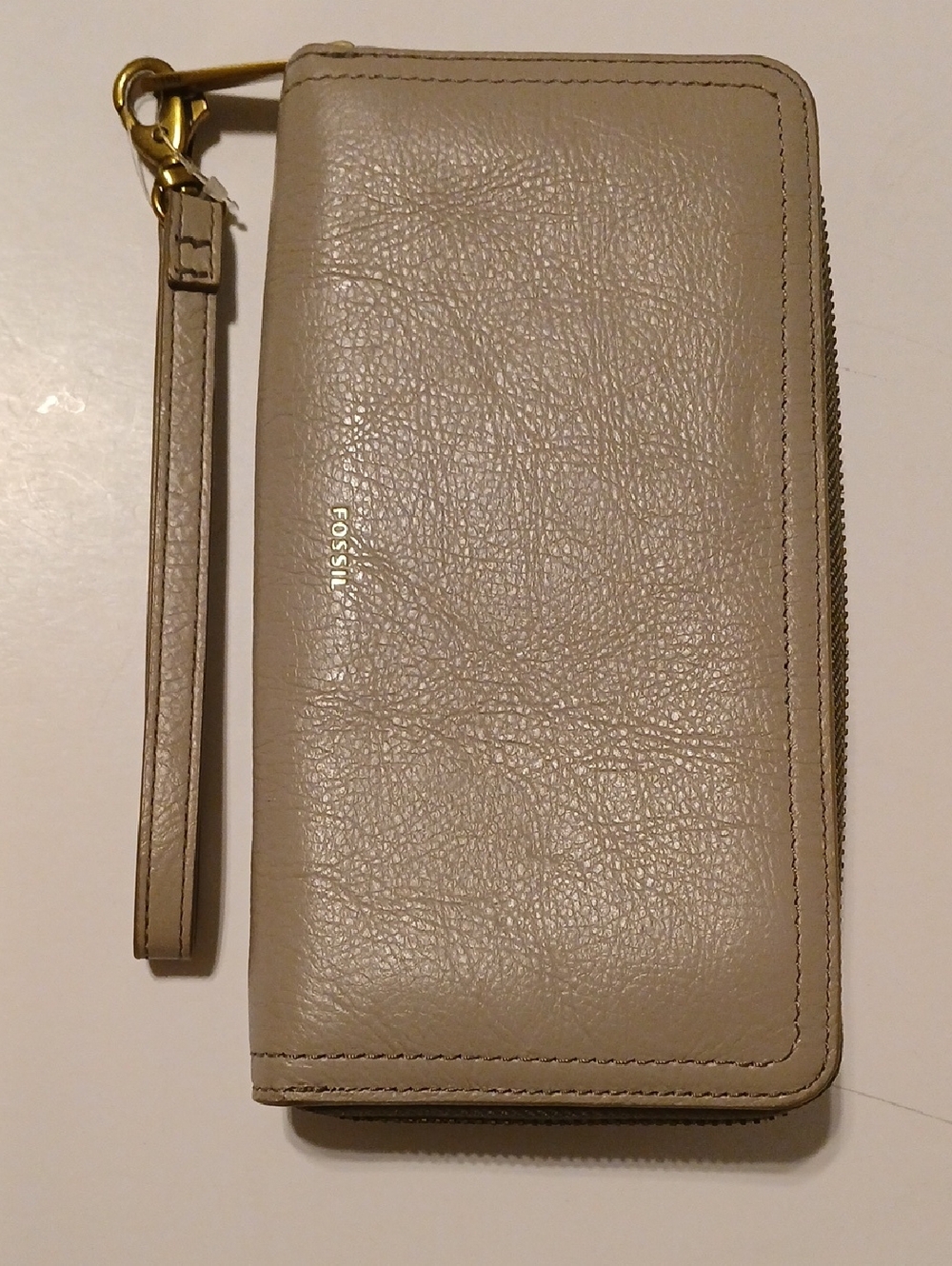 Fossil Taupe Leather Zip-Around Wristlet